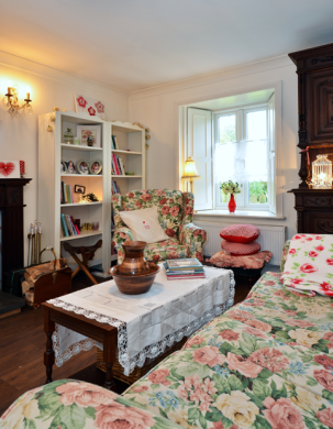 The House that mary Built